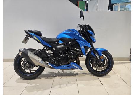 SUZUKI GSX-S 750