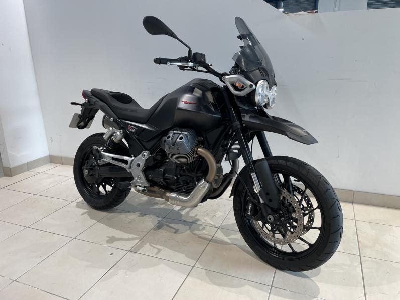 MOTO GUZZI V85 Strada